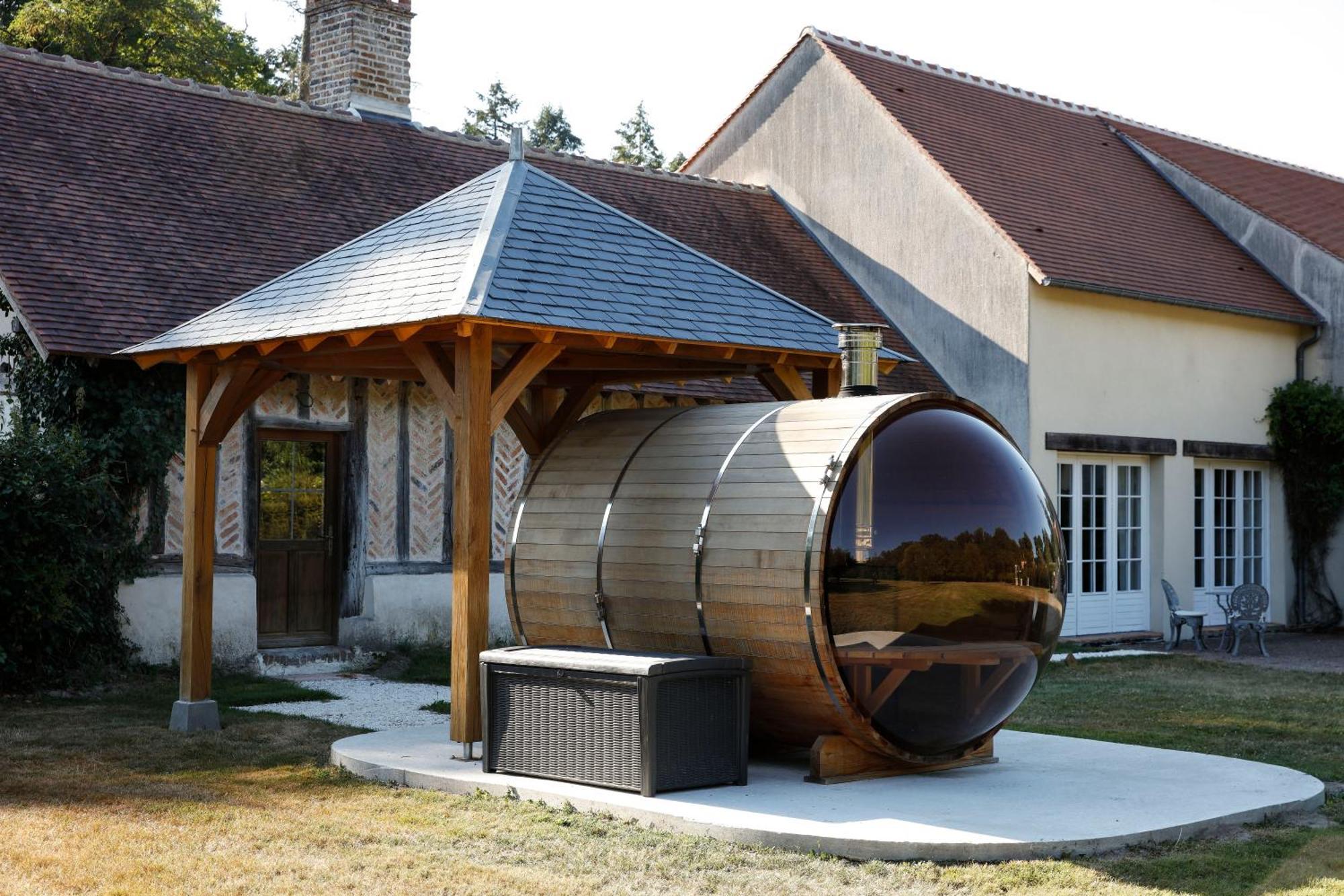 Hostellerie Du Chateau Les Muids La Ferté-Saint-Aubin Esterno foto