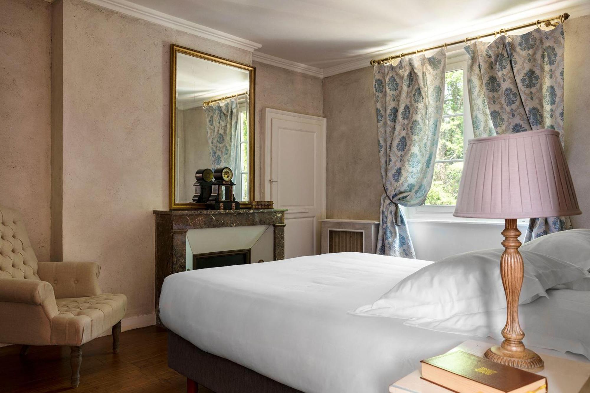 Hostellerie Du Chateau Les Muids La Ferté-Saint-Aubin Esterno foto
