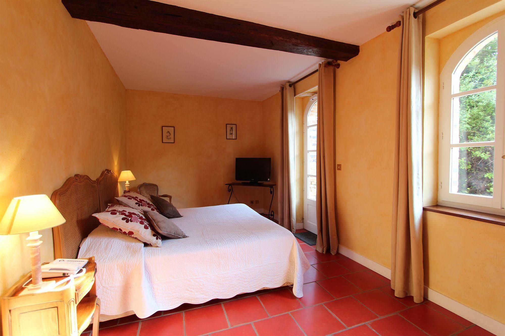 Hostellerie Du Chateau Les Muids La Ferté-Saint-Aubin Esterno foto