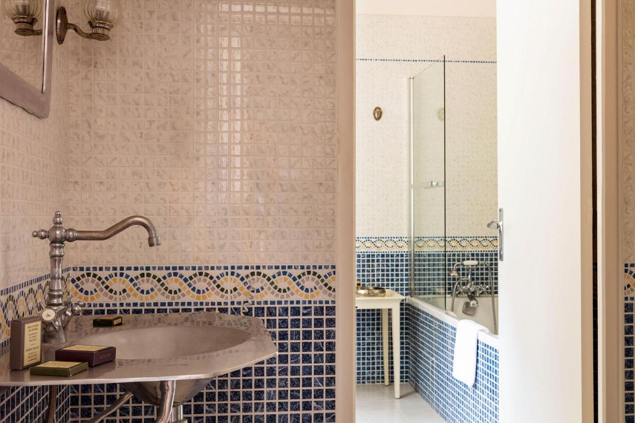 Hostellerie Du Chateau Les Muids La Ferté-Saint-Aubin Esterno foto